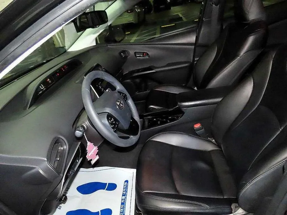 Toyota Prius — фото 2