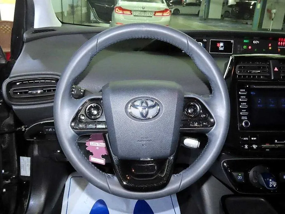 Toyota Prius — фото 10