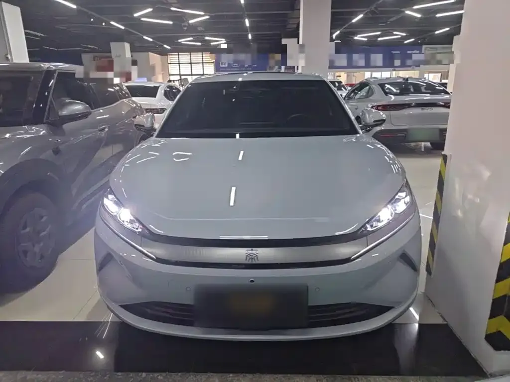 BYD Qin L — фото 4