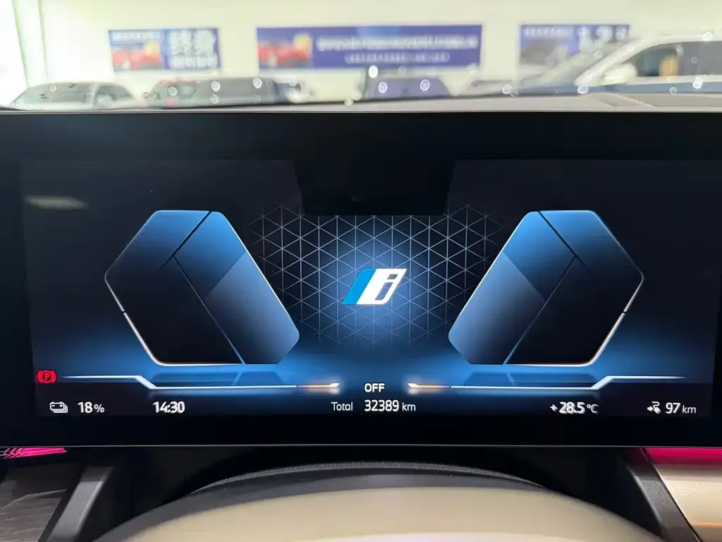 BMW i5 — фото 2