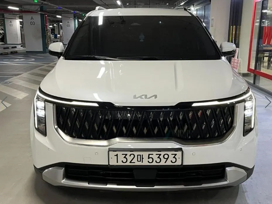 Kia Carnival — фото 1