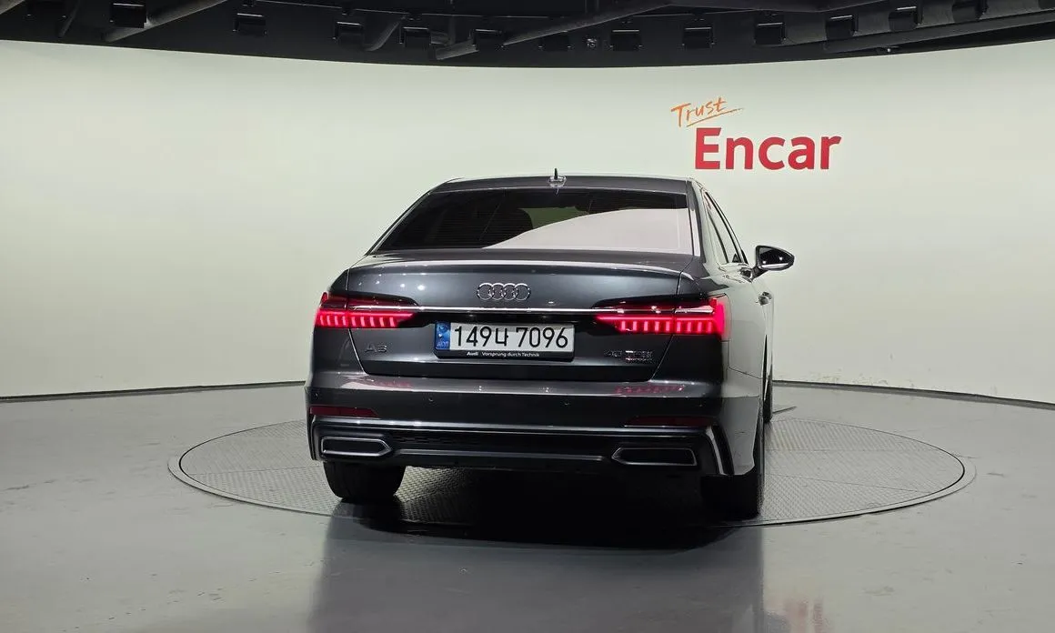 Audi A6 — фото 2