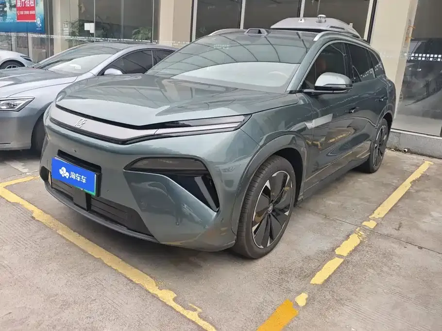 BYD Tang L — фото 1
