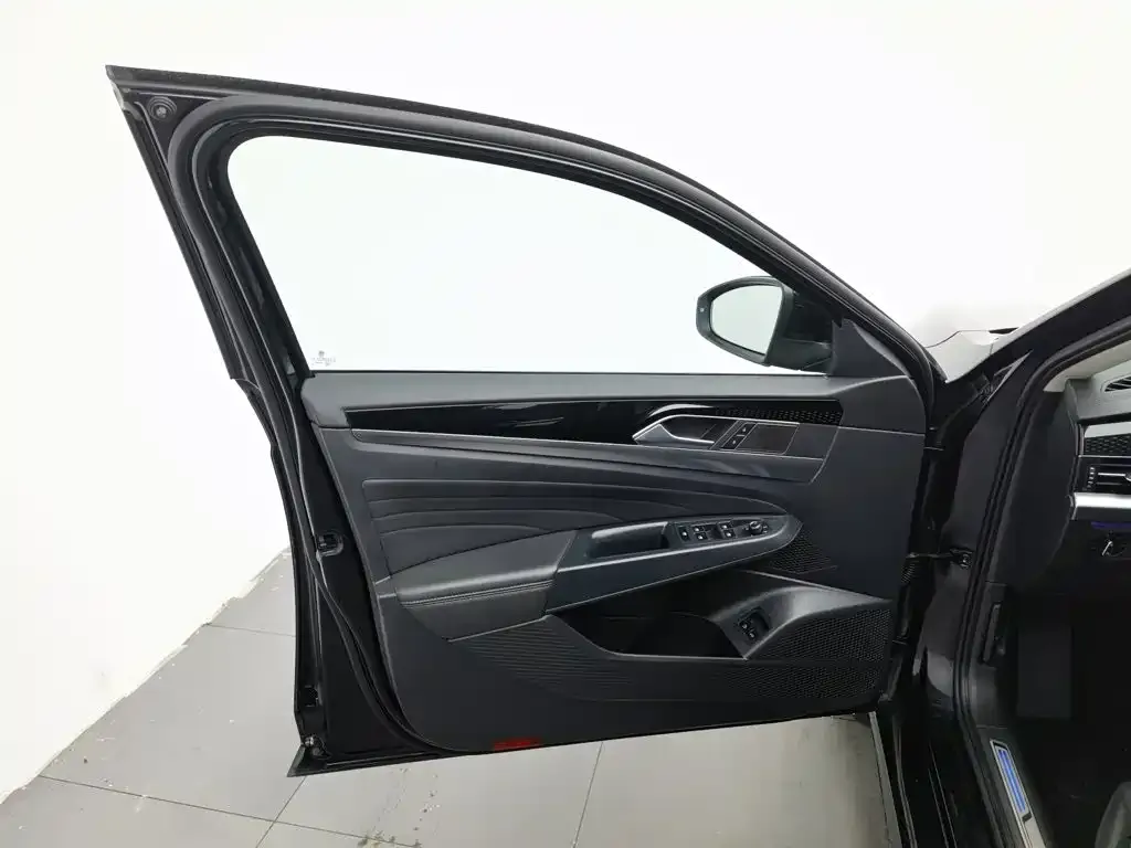 Volkswagen 帕萨特插电混动 — фото 5