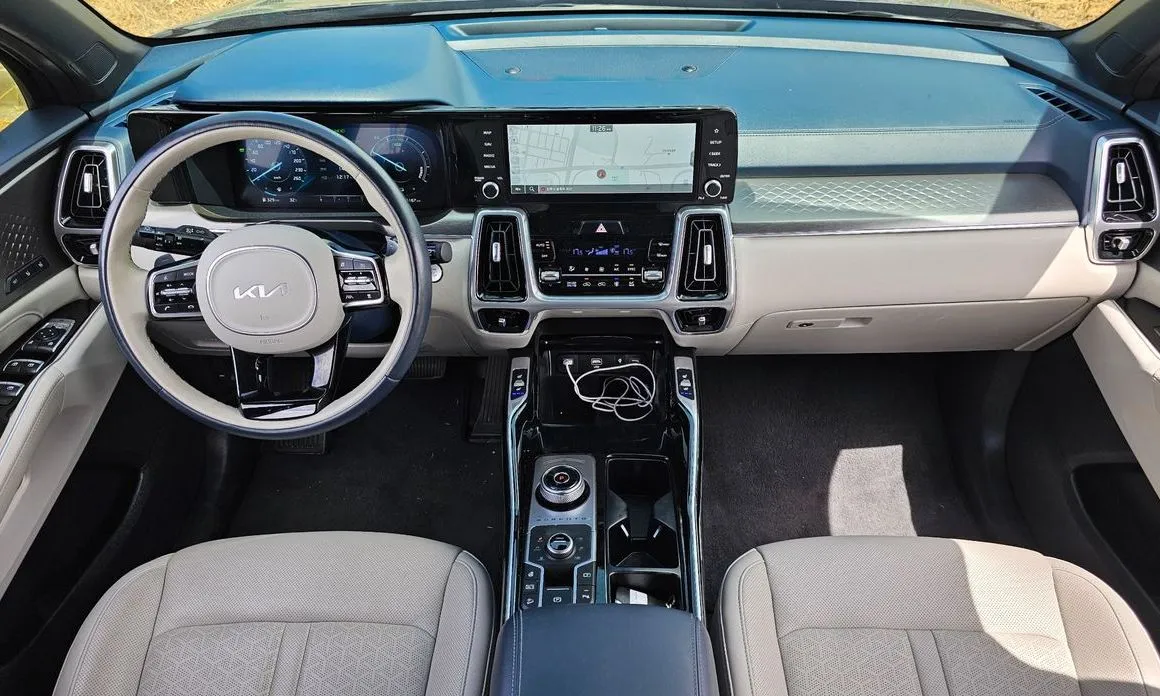 Kia Sorento — фото 7
