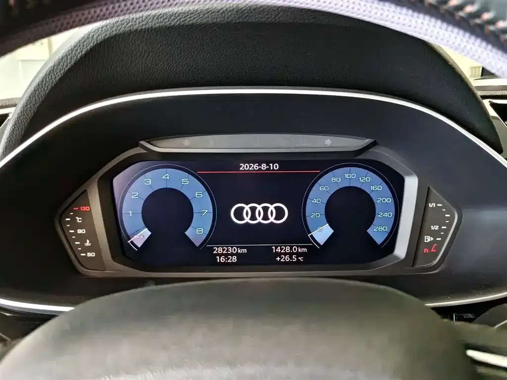 Audi Q3 — фото 9