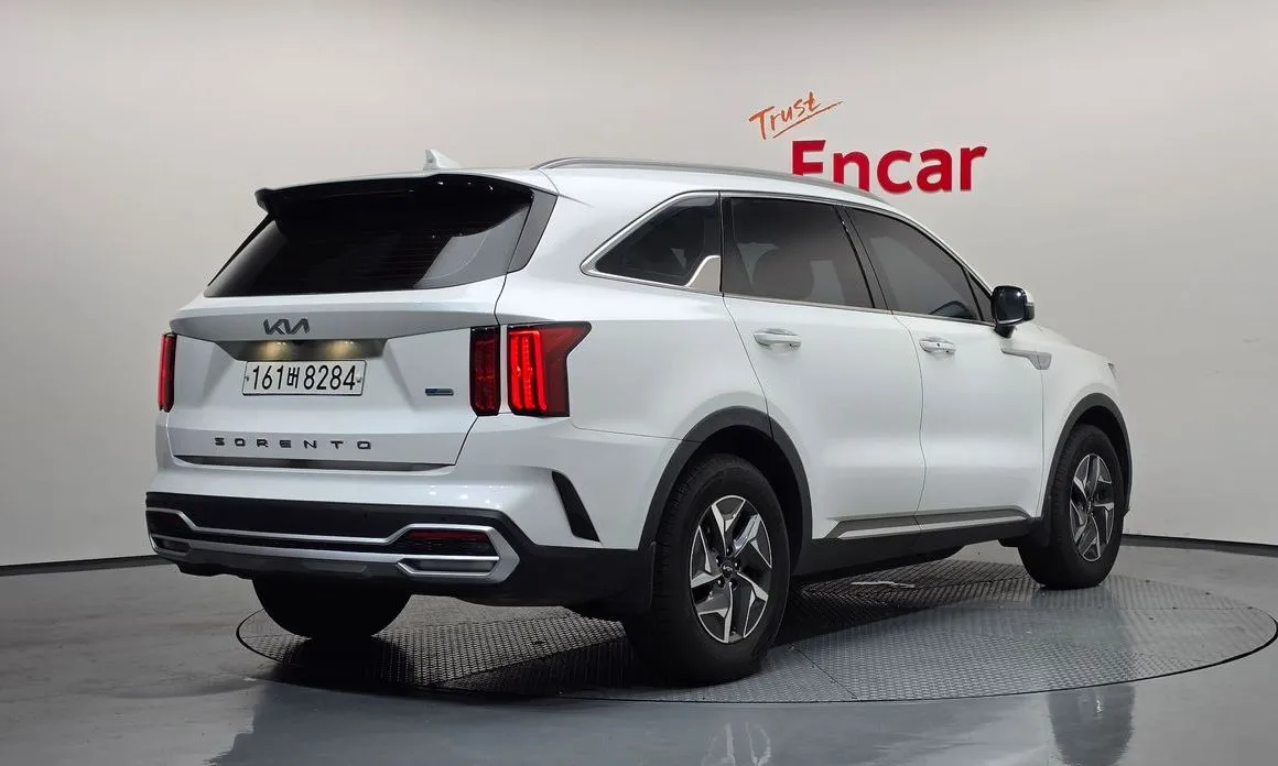 Kia Sorento — фото 5