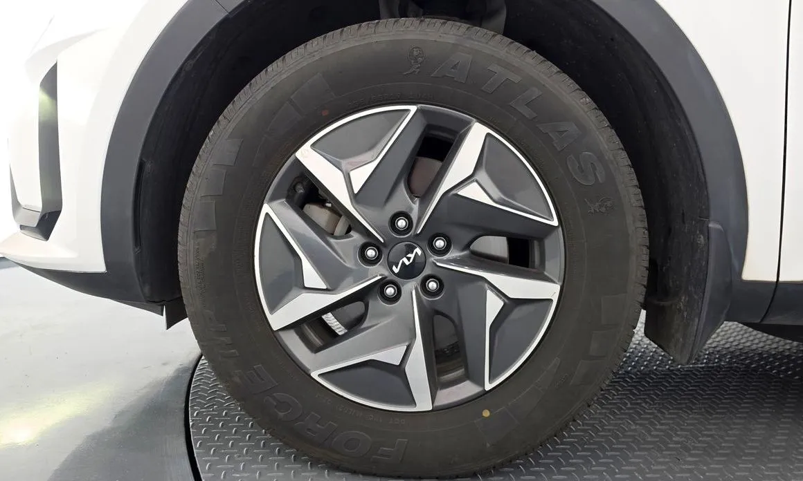 Kia Sorento — фото 8