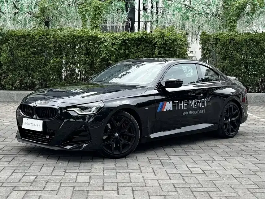 BMW M240i — фото 1