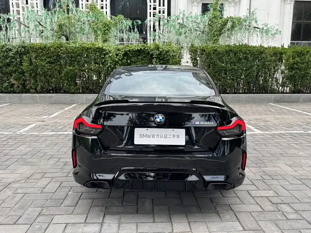 BMW M240i — фото 10