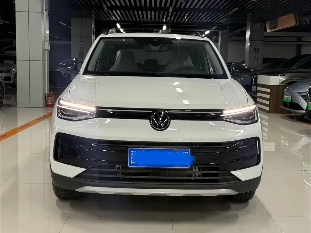Volkswagen Tharu — фото 5