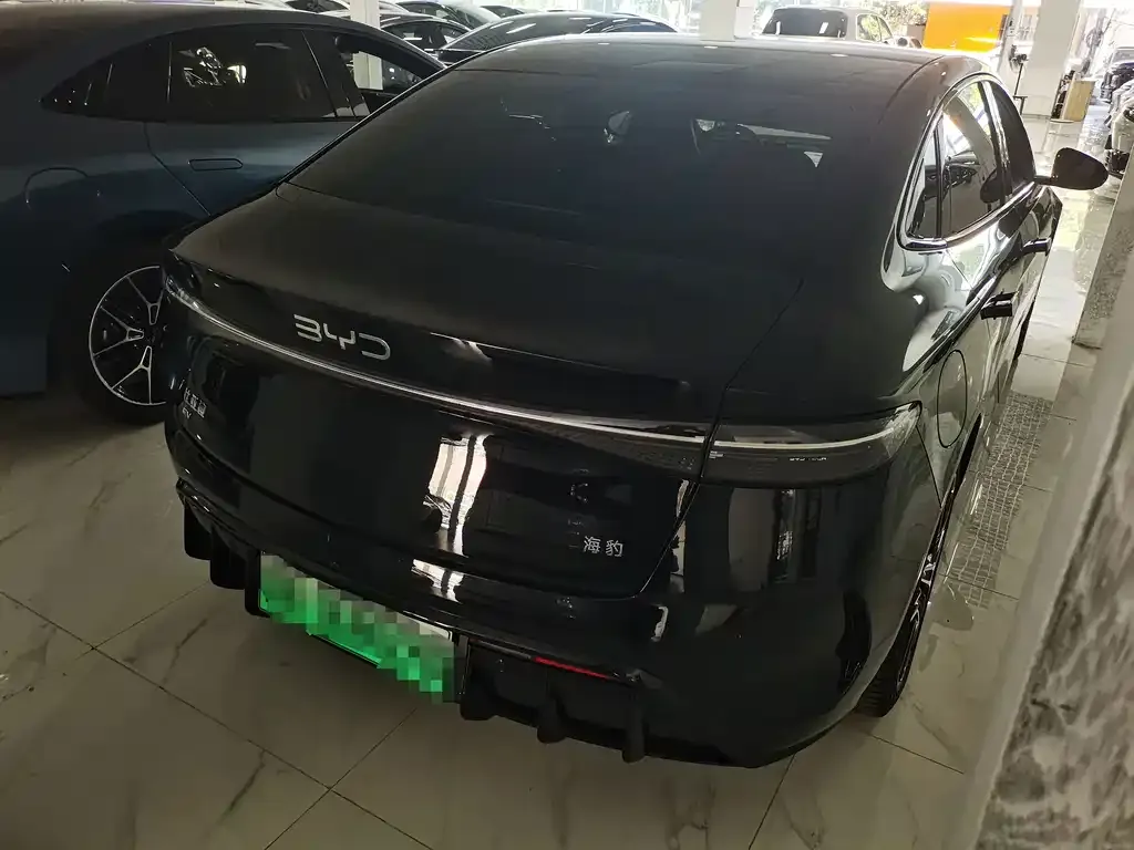 BYD Seal — фото 9