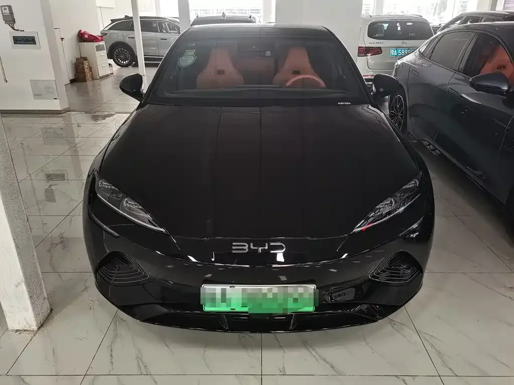 BYD Seal — фото 8
