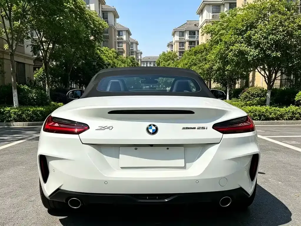BMW Z4 — фото 10