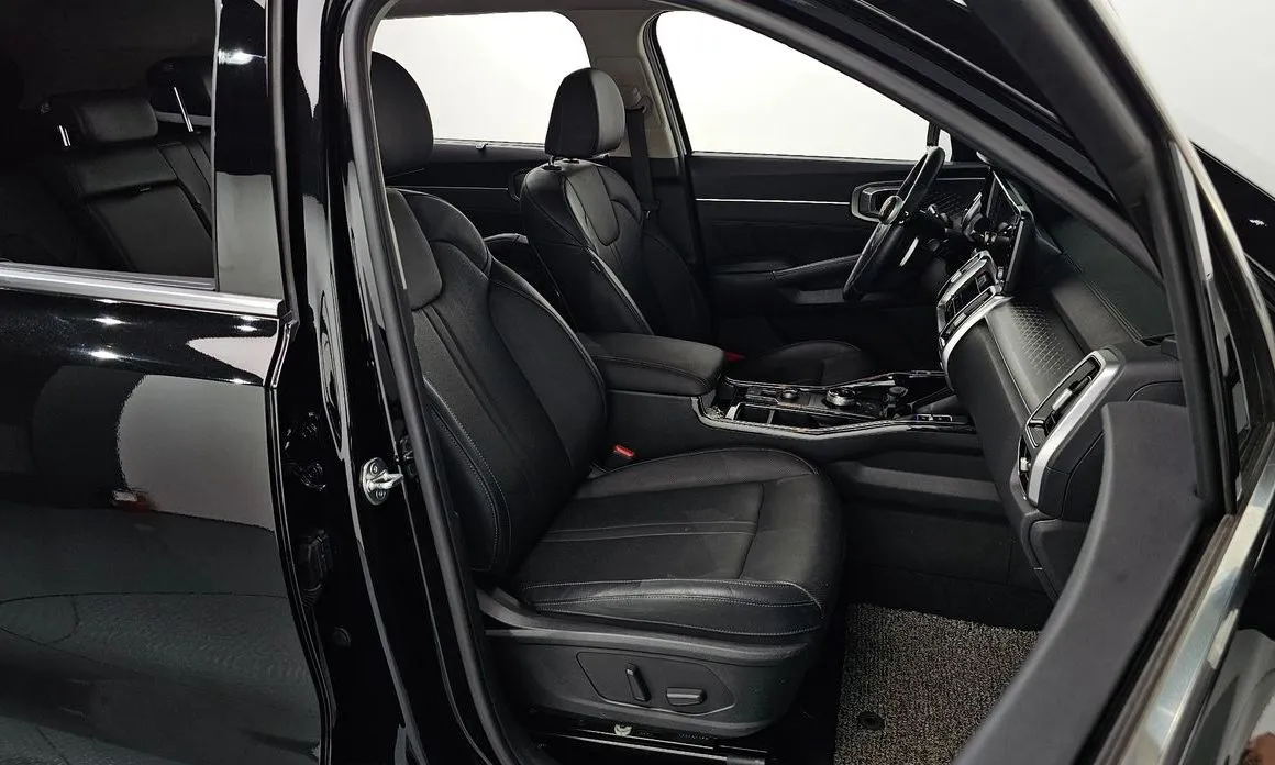 Kia Sorento — фото 10