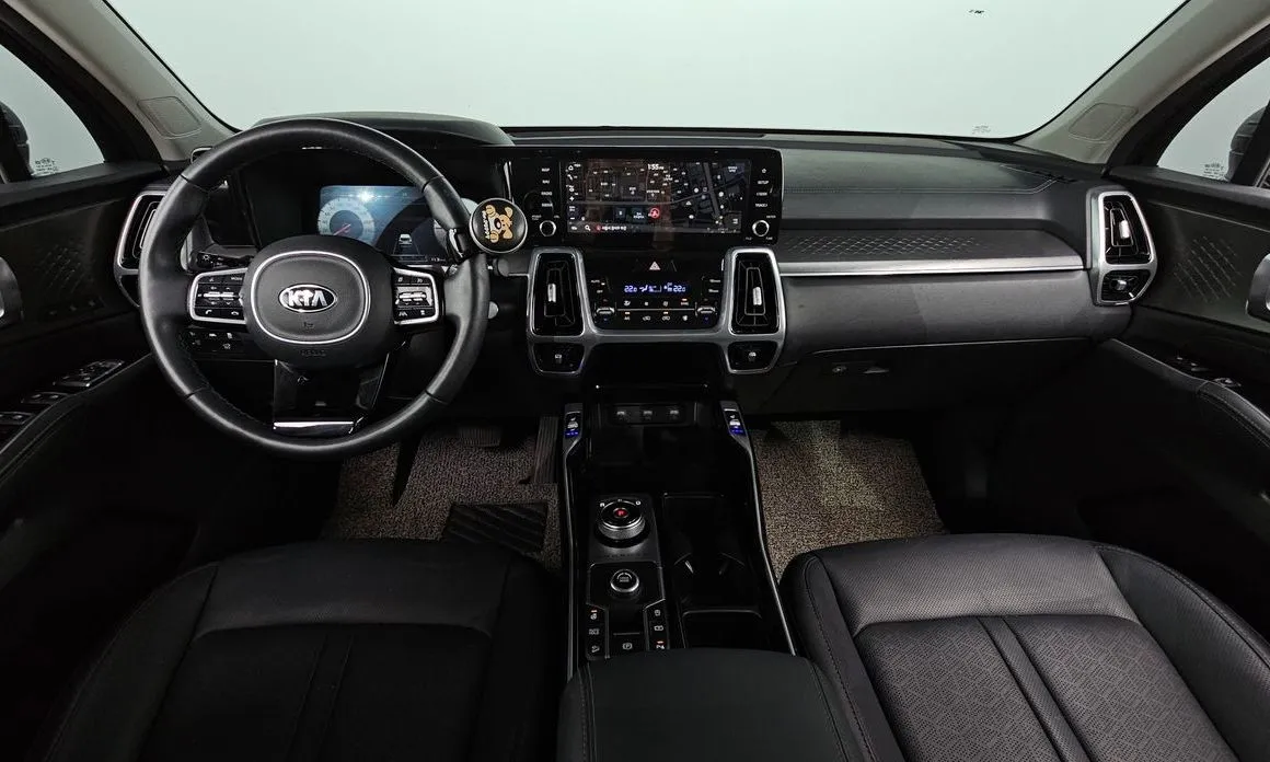 Kia Sorento — фото 7