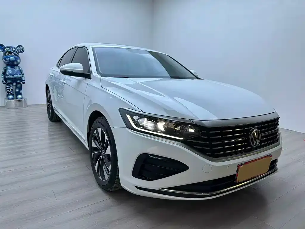 Volkswagen Passat — фото 4