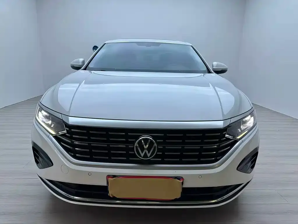Volkswagen Passat — фото 10