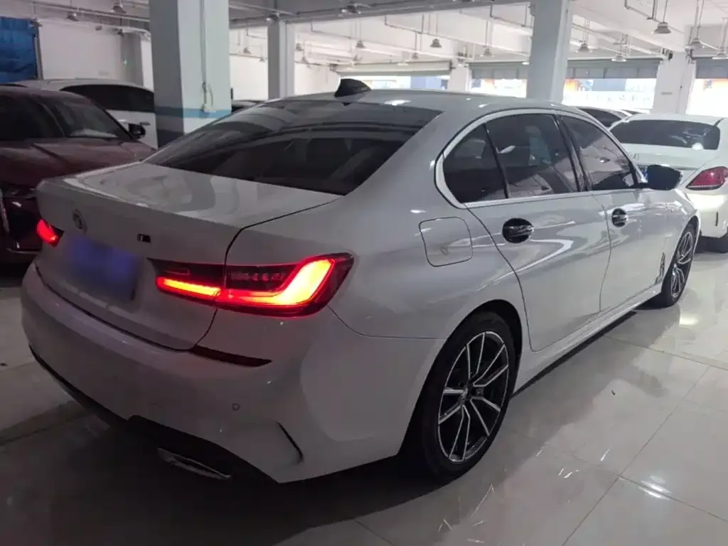 BMW 3 Series — фото 10