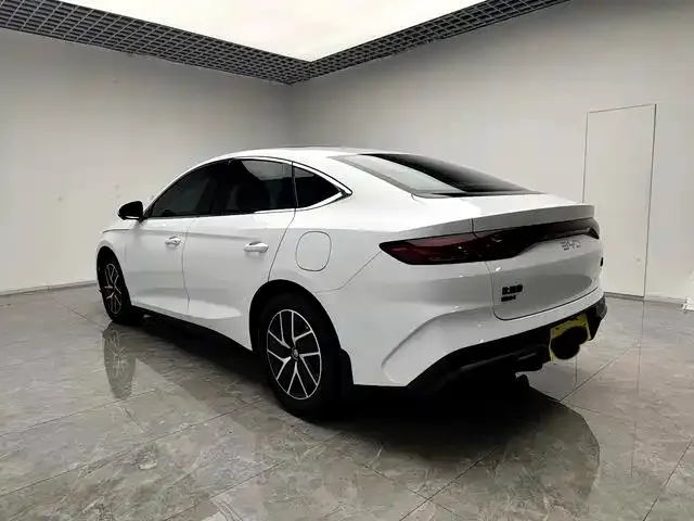 BYD Qin L — фото 10