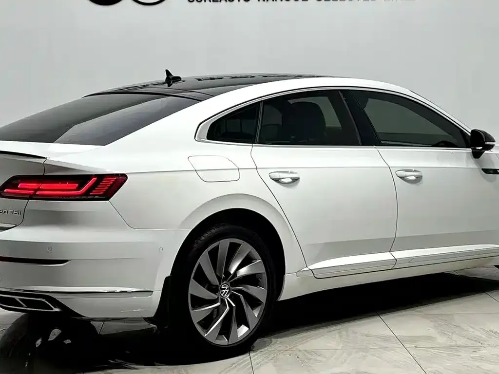 Volkswagen CC — фото 6