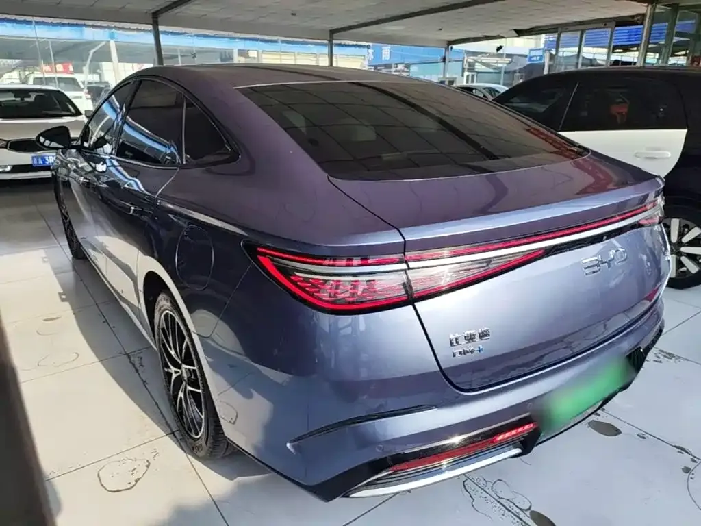 BYD Seal — фото 3