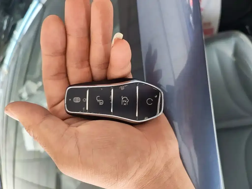 BYD Seal — фото 2