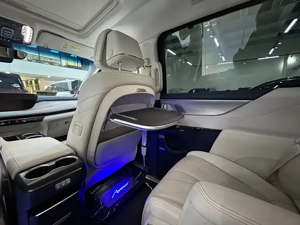Buick GL8 Hybrid — фото 4