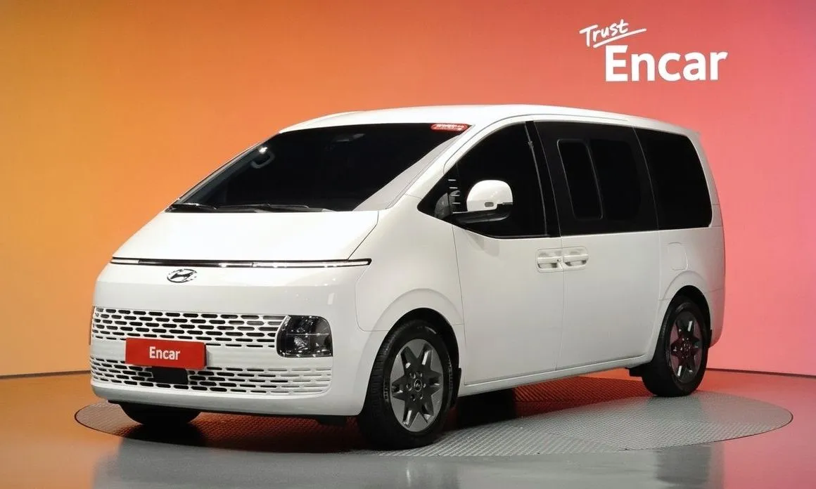 Hyundai Staria — фото 1