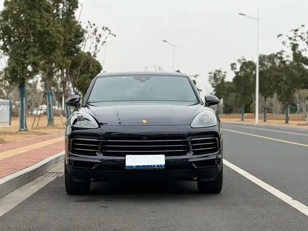 Porsche Cayenne — фото 7