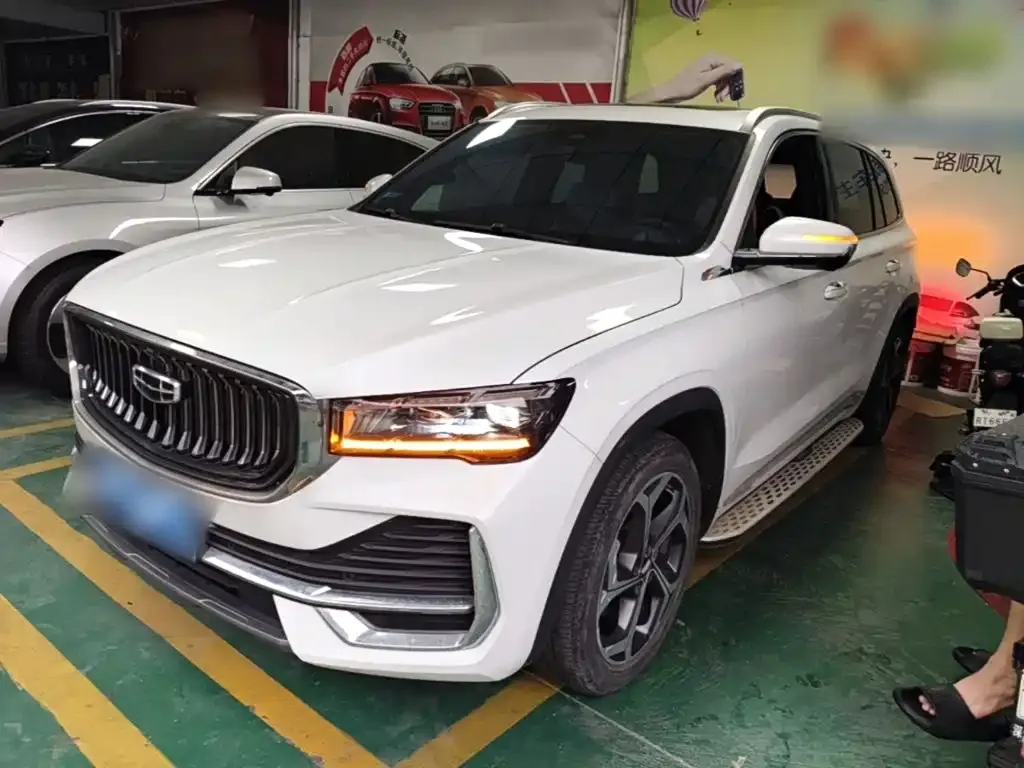 Geely Xingyue L — фото 1