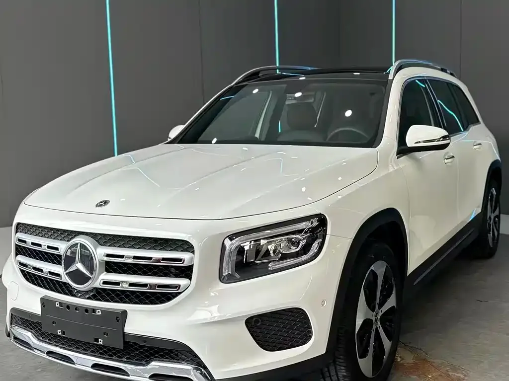 Mercedes-Benz GLB — фото 1