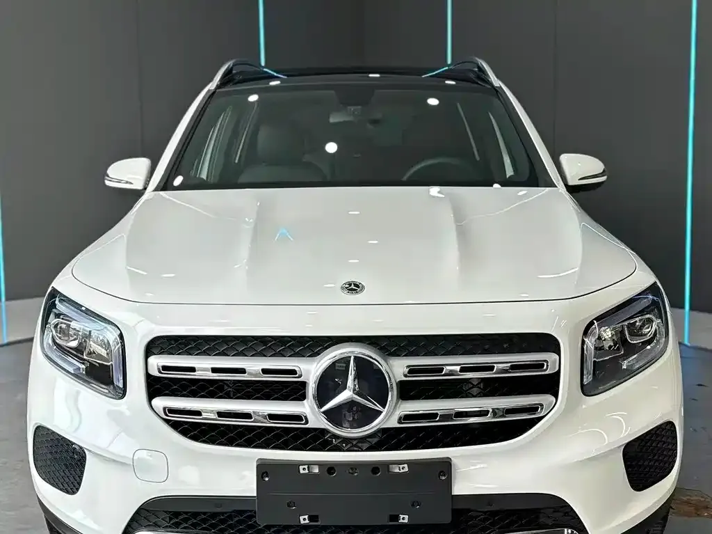 Mercedes-Benz GLB — фото 2