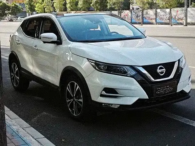 Nissan Qashqai — фото 7