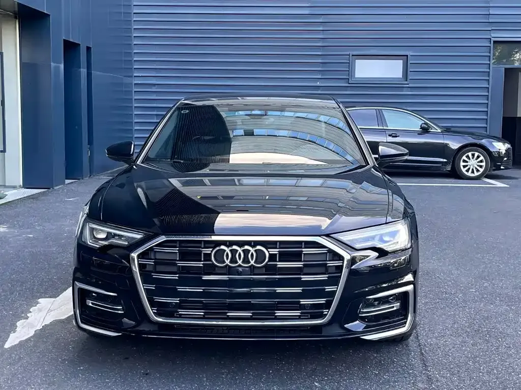 Audi A6L — фото 9