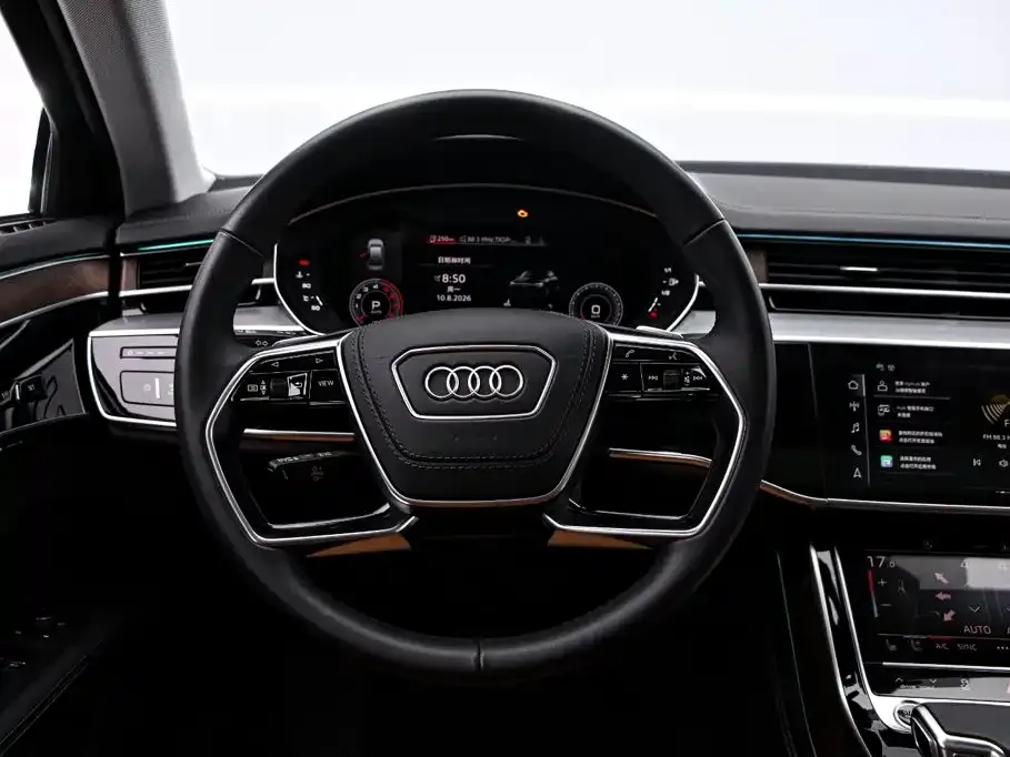 Audi A8 — фото 3