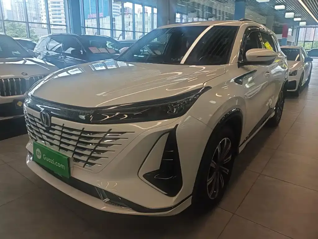 Changan CS75PLUS — фото 1