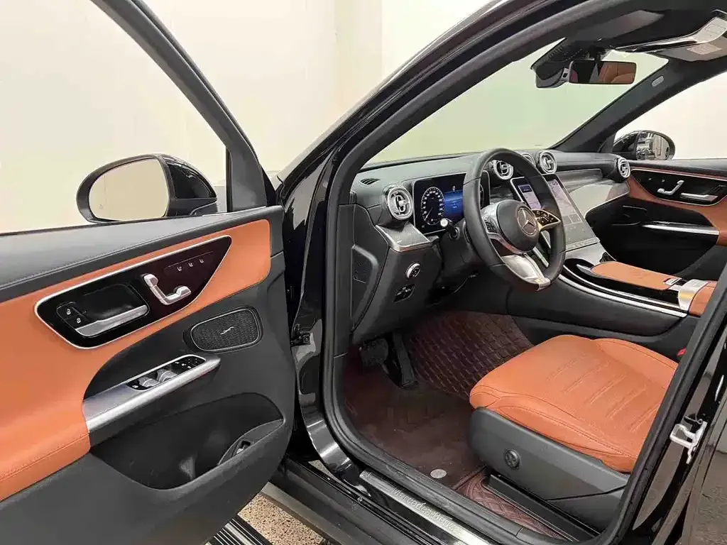 Mercedes-Benz GLC — фото 10