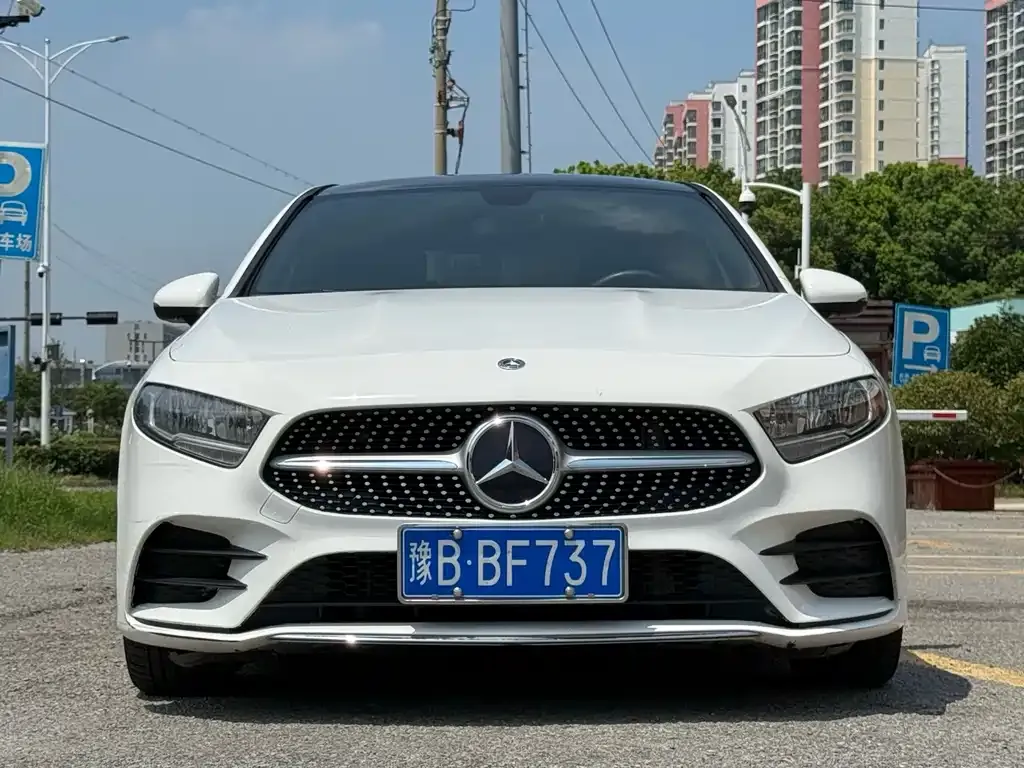 Mercedes-Benz A-Class — фото 1