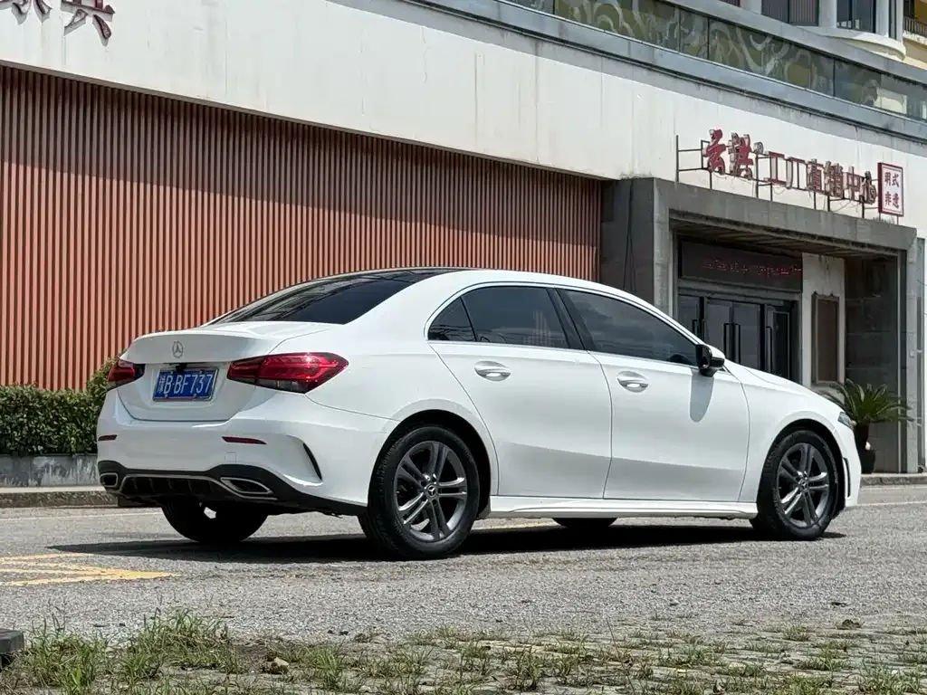 Mercedes-Benz A-Class — фото 5