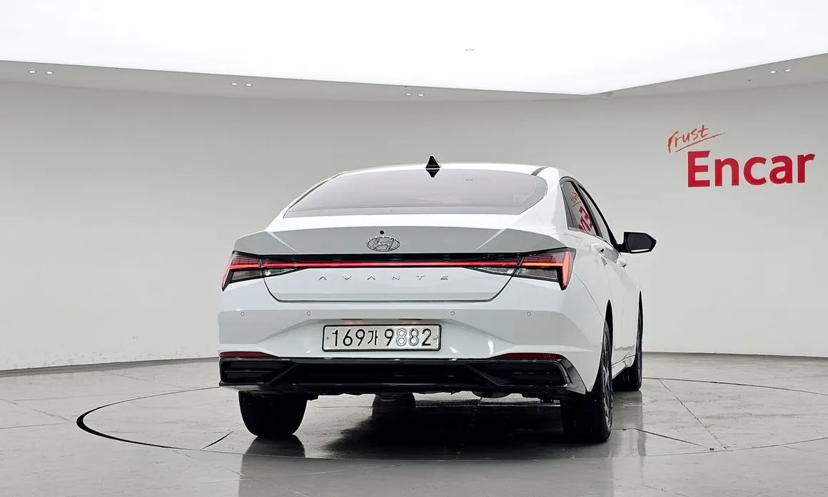 Hyundai AVANTE — фото 4