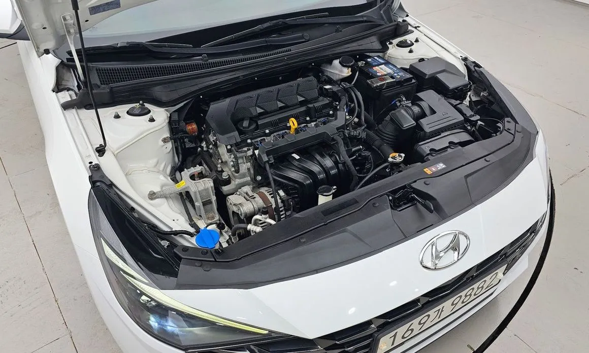 Hyundai AVANTE — фото 9