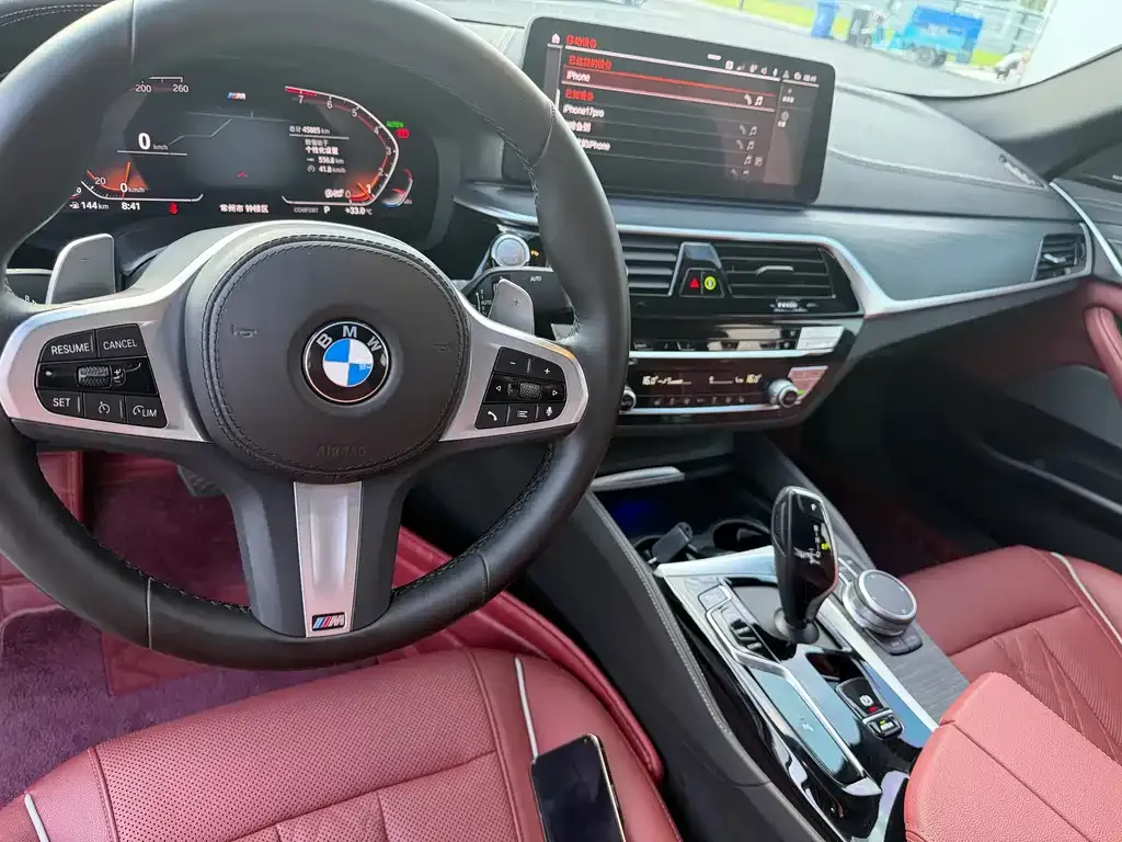 BMW 5 Series — фото 4