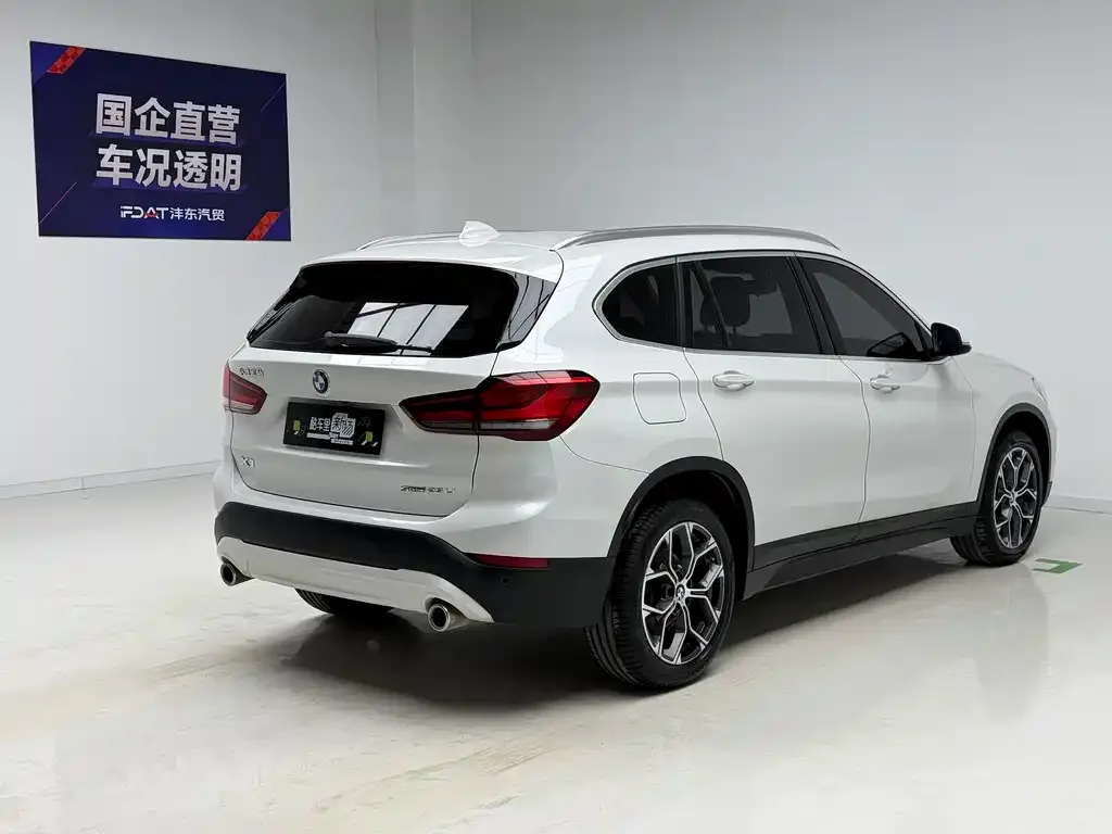BMW X1 — фото 10