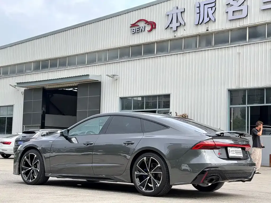 Audi A7 — фото 10
