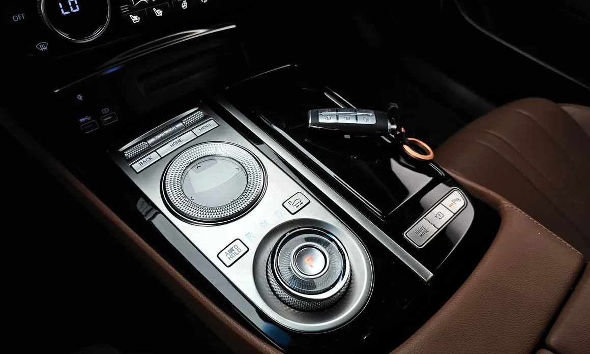 Genesis G80 — фото 6
