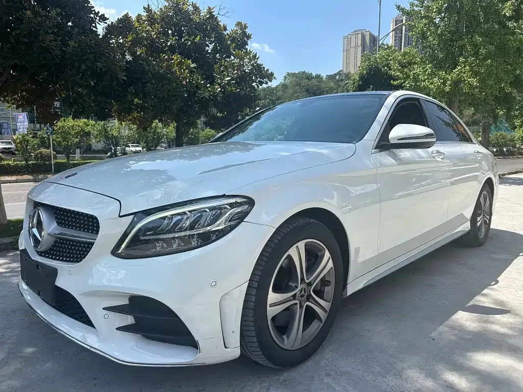 Mercedes-Benz C-Class — фото 1