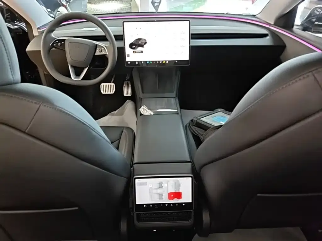 Tesla Model 3 — фото 2