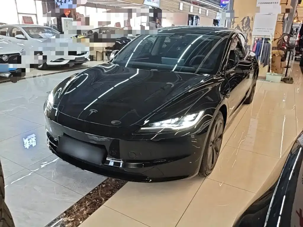 Tesla Model 3 — фото 3