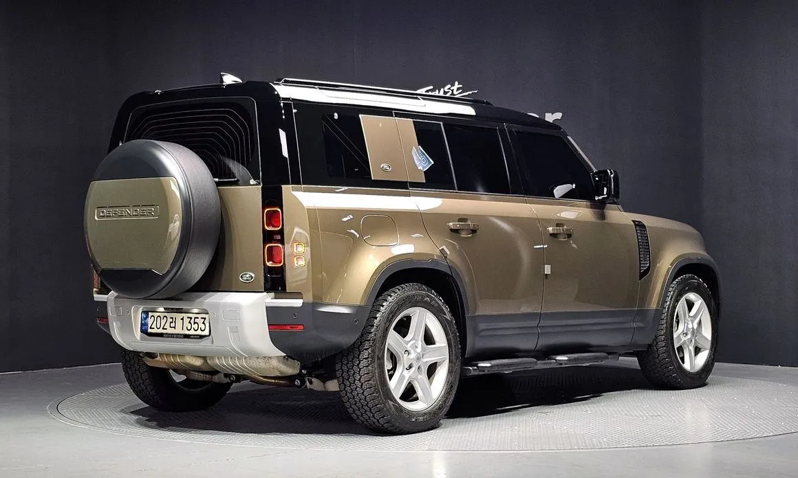 Land Rover Defender — фото 10